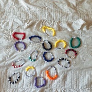 Taylor Swift friendship bracelets